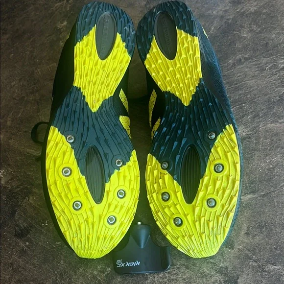 New Balance Navy and Yellow Running Spikes - Picture 4 of 4